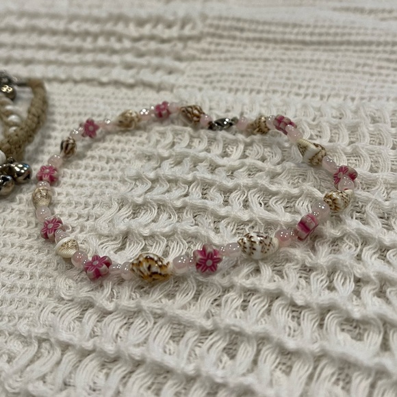 Handmade Shell Hand/Ankle Bracelets - Picture 4 of 4